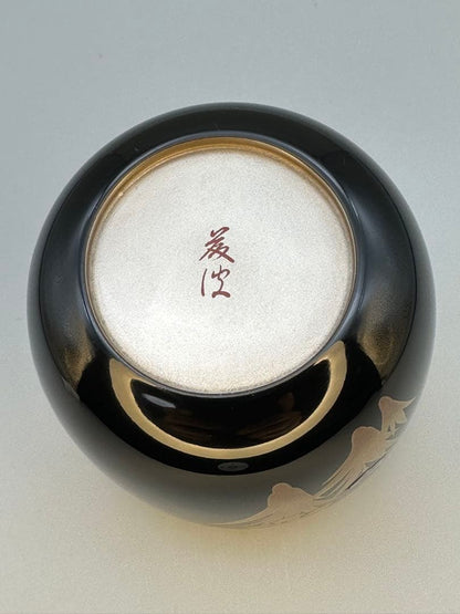 Suzuya Fujinami Iris Shobu Maki-e Natsume Gold Lacquer Tea Caddy with Raden Mother of Pearl Tomobako