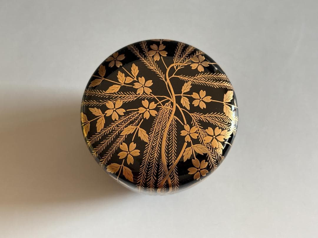 Willow & Cherry Blossom Maki-e O-Natsume | Murata Sokaku Silver Interior Tea Caddy