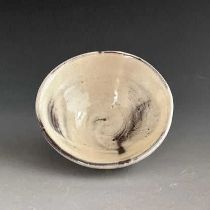 Karatsu Kohiki Sakazuki by 14th Nakazato Tarouemon - White Slip Cup