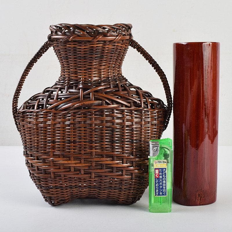 Mimi-tsuki Bamboo Flower Basket by Yoshida Fumiyo Artisan Craft
