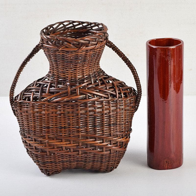 Mimi-tsuki Bamboo Flower Basket by Yoshida Fumiyo Artisan Craft