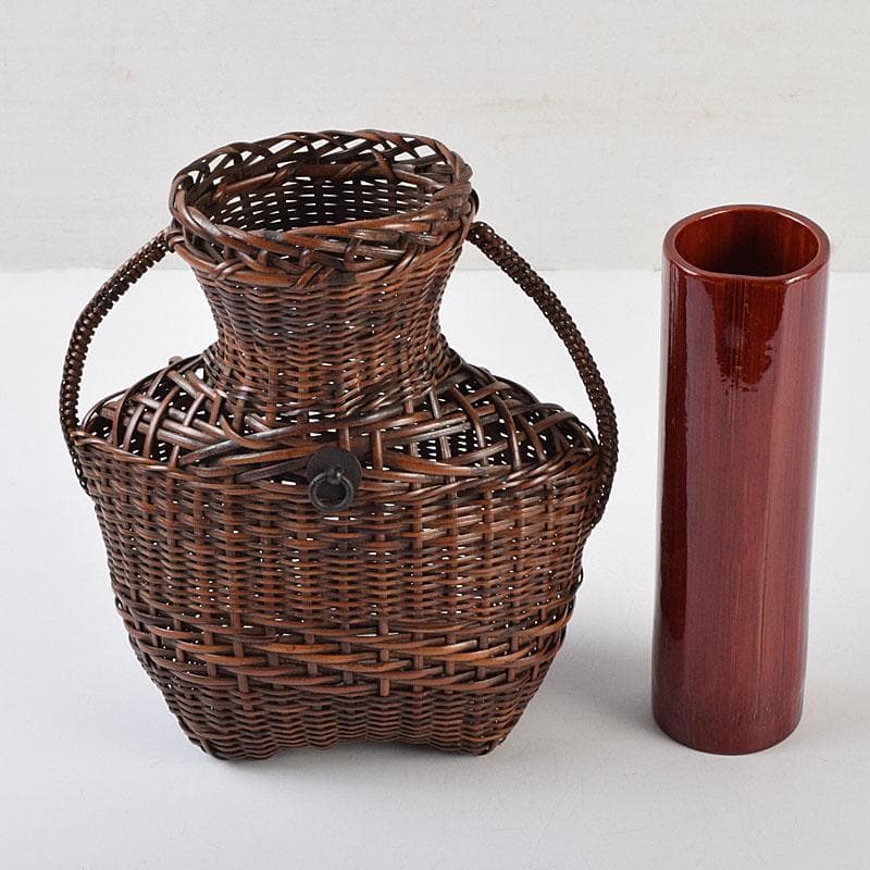 Mimi-tsuki Bamboo Flower Basket by Yoshida Fumiyo Artisan Craft