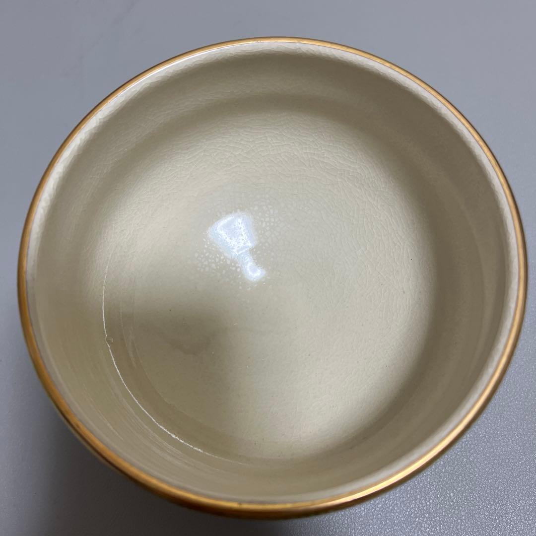Kutani Hana-zume Gold Overglaze Matcha Bowl by Tosen with Wooden Box