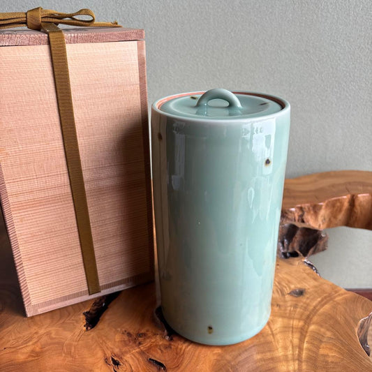 Celadon Mizusashi Water Jar by Heian Tezuka Keiunsai — Kyoto Porcelain, Tomobako