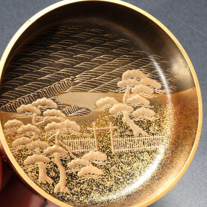 Nakamura Takaya Suma Landscape Maki-e Natsume — Gold Plovers, Genji Reference, Signed Box