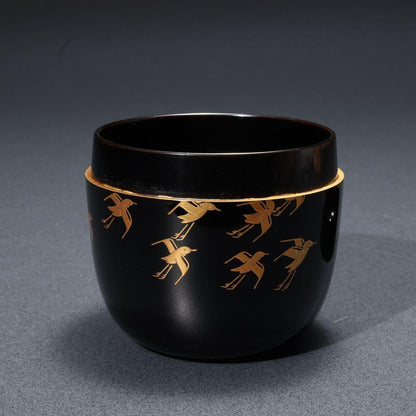 Nakamura Takaya Suma Landscape Maki-e Natsume — Gold Plovers, Genji Reference, Signed Box