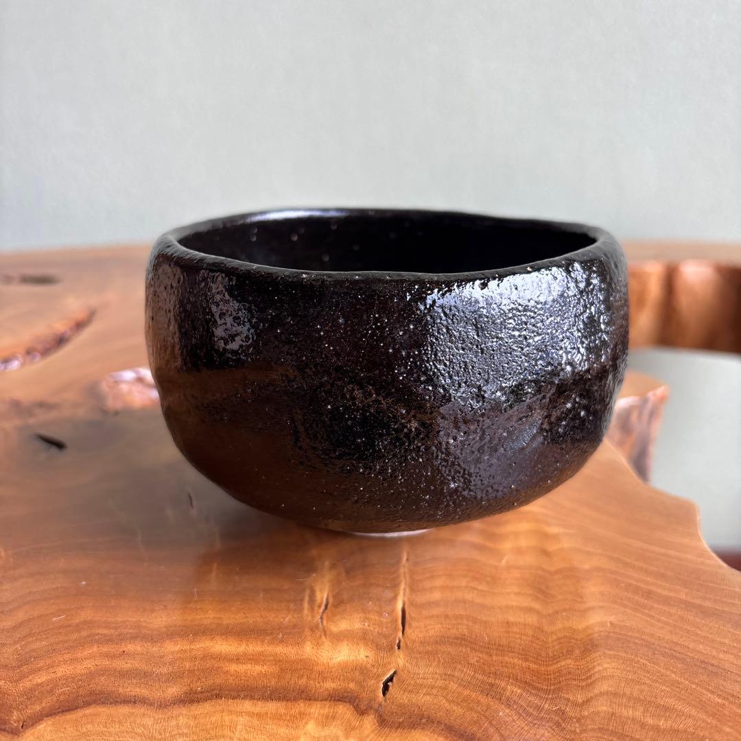 Black Chawan by Inoue Hochiku, Inami Kiln — Sandy Textured Kuro-chawan, Bold Form