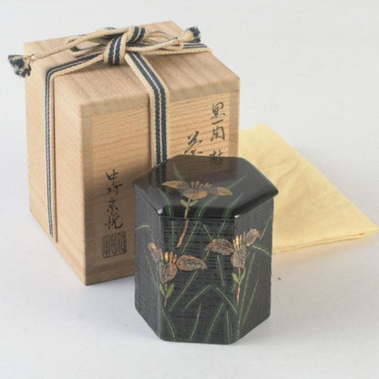 Nakamura Soetsu Yamanaka-Nuri Kuro Ikkan Kakitsubata Maki-e Tea Caddy Tomobako