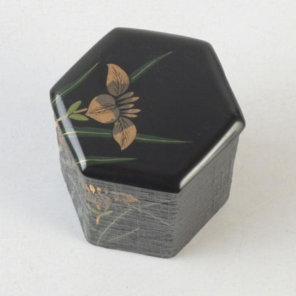 Nakamura Soetsu Yamanaka-Nuri Kuro Ikkan Kakitsubata Maki-e Tea Caddy Tomobako