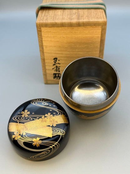 Inai Gyokuho Sakuragawa Maki-e Natsume, Gold on Black Lacquer
