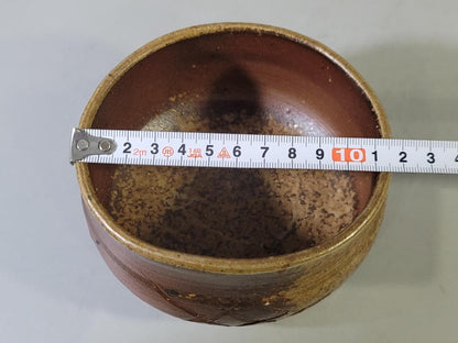 Bizen Carved Tea Bowl by Kawasaki Yasuhide — Incised Geometric Chawan