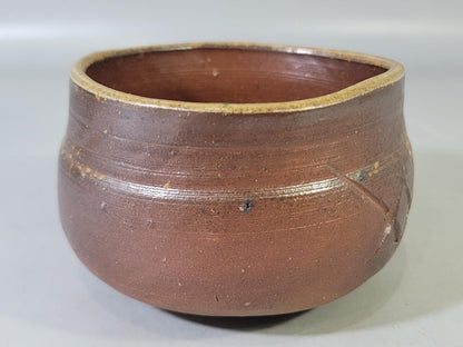 Bizen Carved Tea Bowl by Kawasaki Yasuhide — Incised Geometric Chawan
