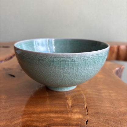 Korean Celadon Incised Peony Tea Bowl – Kim Jeong-muk – Goryeo Chawan