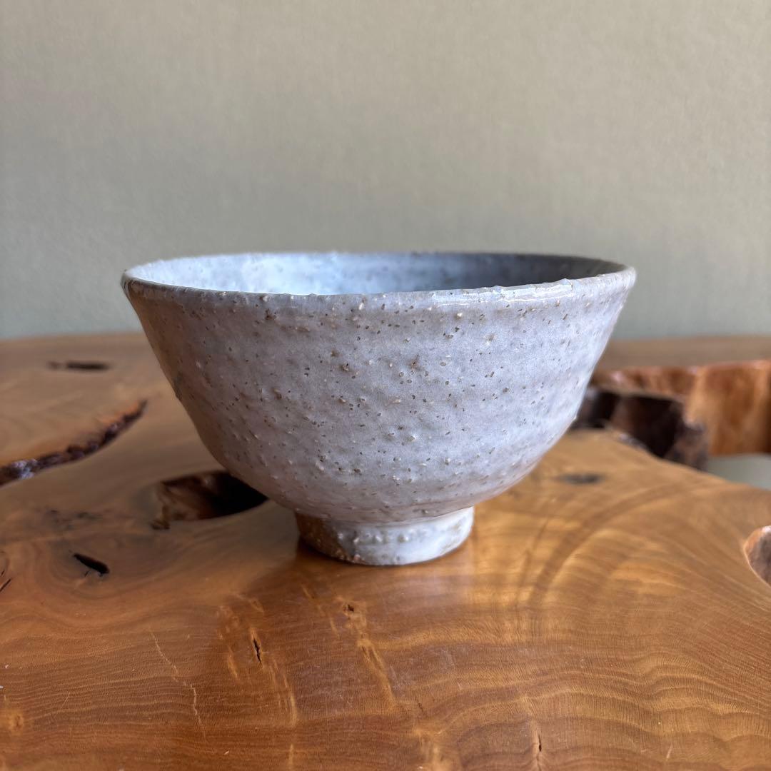 Hagi Ware Tea Bowl, Ōya Kiln — Blue-Grey Ash Glaze, Tomobako | 萩焼 大屋窯 抹茶碗